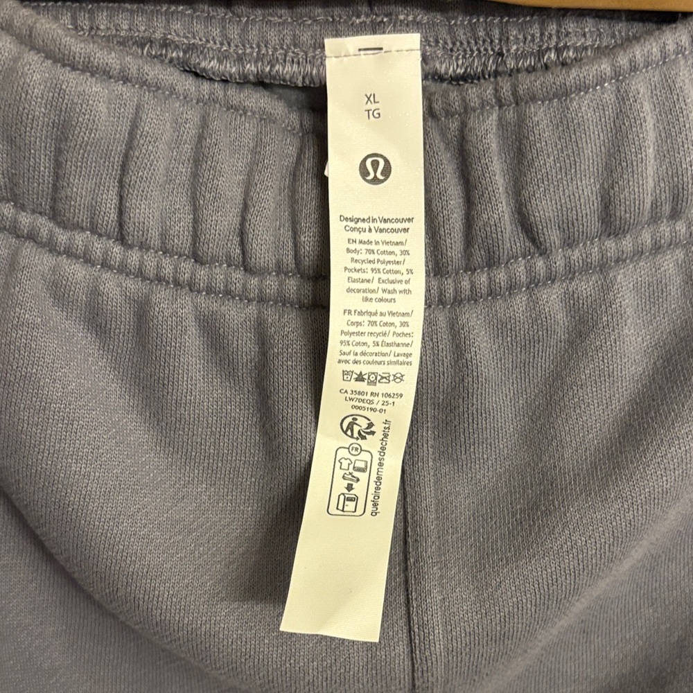 LULULEMON NWT Scuba Oversized MR Short 7” Graphic in Solar Gray XL - Picture 6 of 7